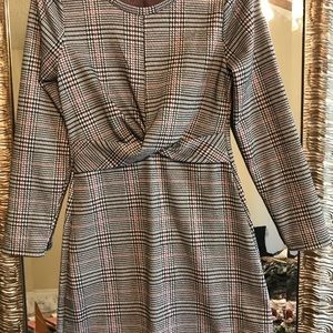 Houndsooth shift dress